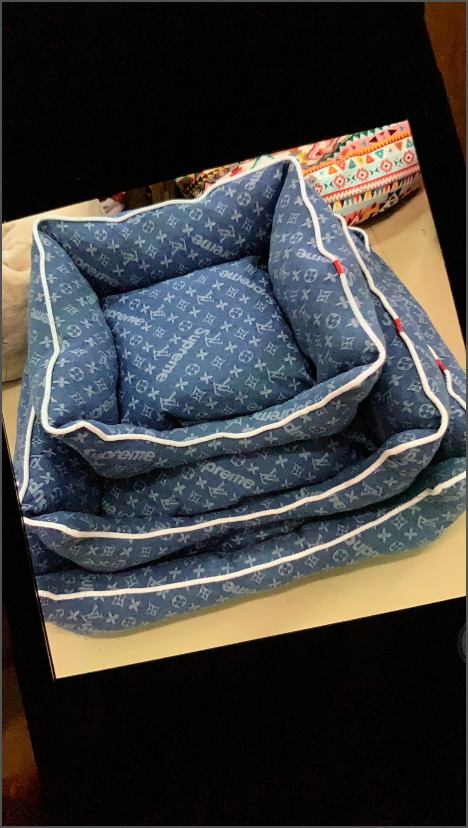 Denim LV Sup Dog Bed
